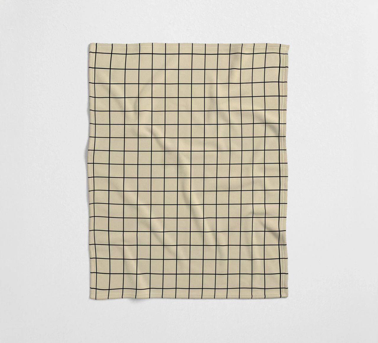 Minimal Basic Classic Grid | Nero su Beige coperta in pile da Beauty in Simplicity