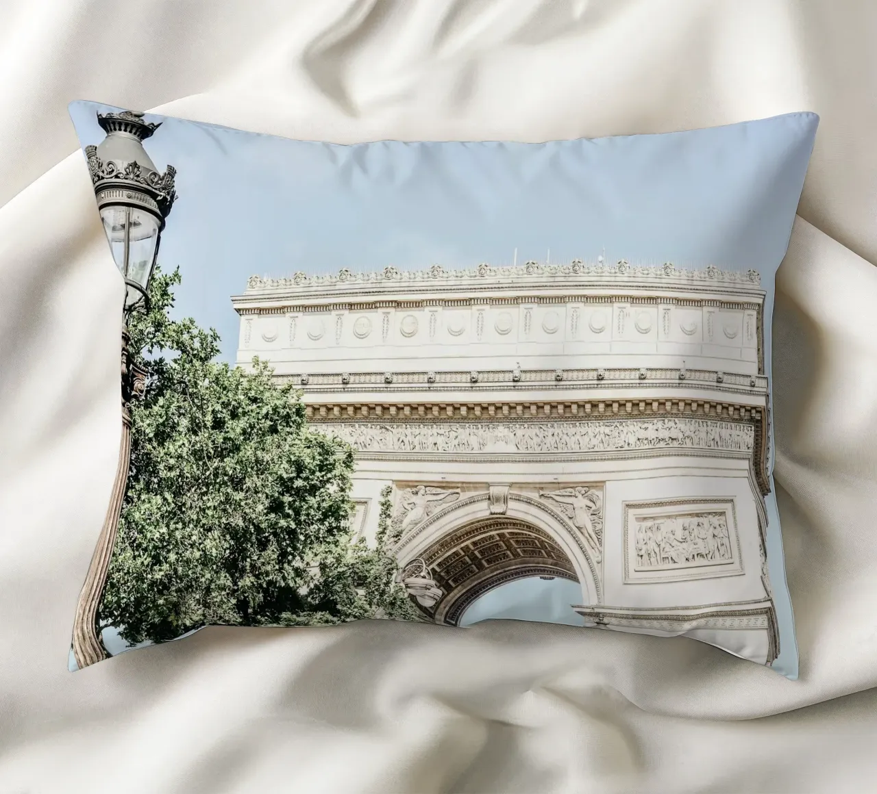 Paris Arc de Triomphe cuscino da GraceDigitalArtCo