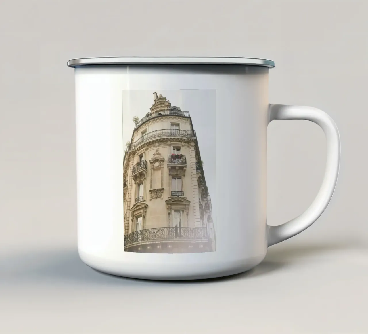 Paris Building Autumn Light tazza in smalto da GraceDigitalArtCo