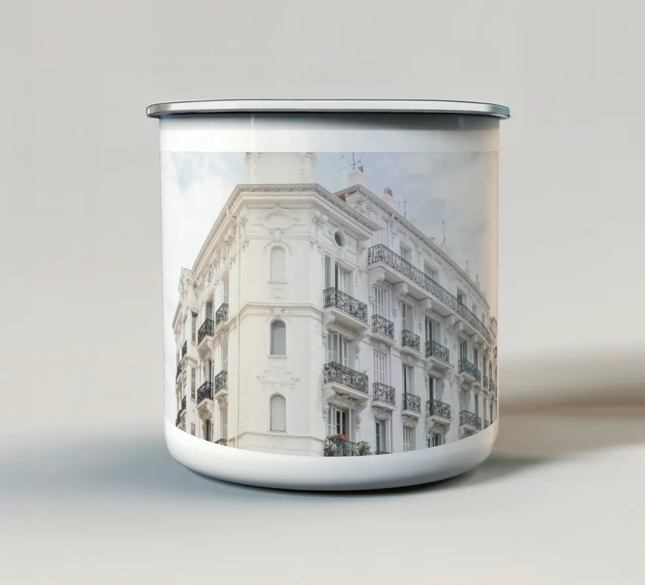 White Riviera Building tazza in smalto da GraceDigitalArtCo