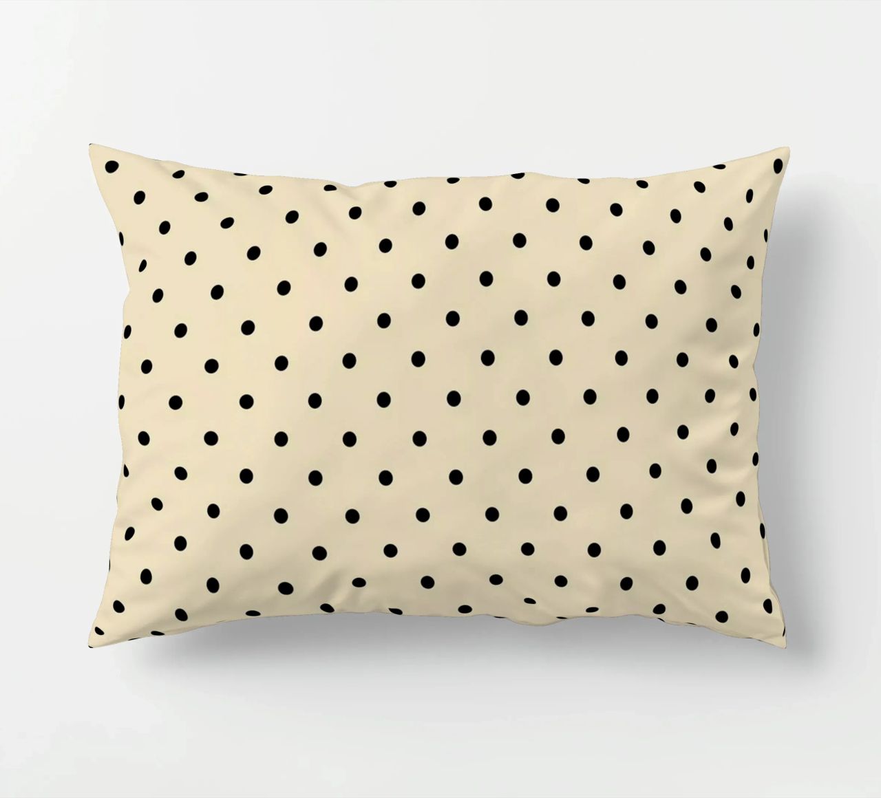 Minimal Basic Polka Dots | Nero su Beige cuscino da Beauty in Simplicity