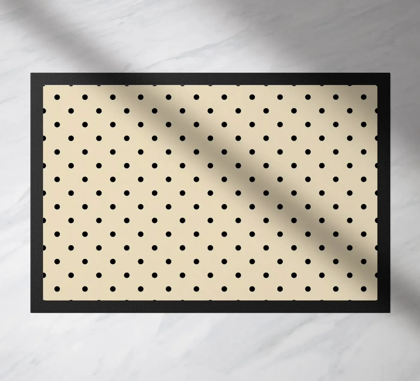 Minimal Basic Polka Dots | Nero su Beige zerbino da Beauty in Simplicity