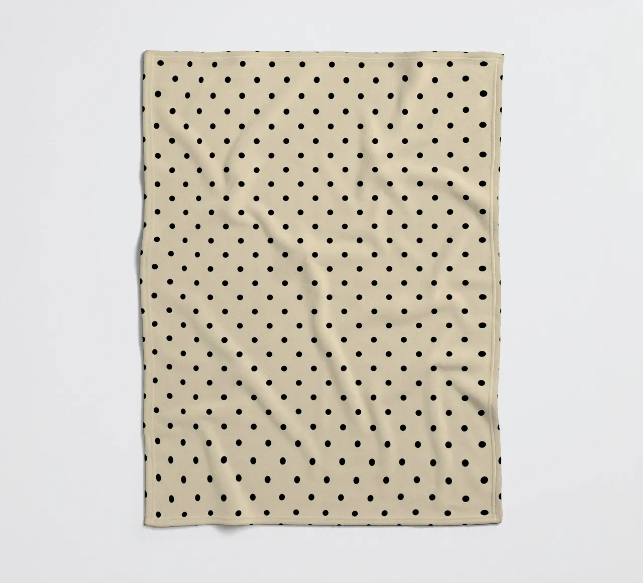 Minimal Basic Polka Dots | Nero su Beige coperta in pile da Beauty in Simplicity