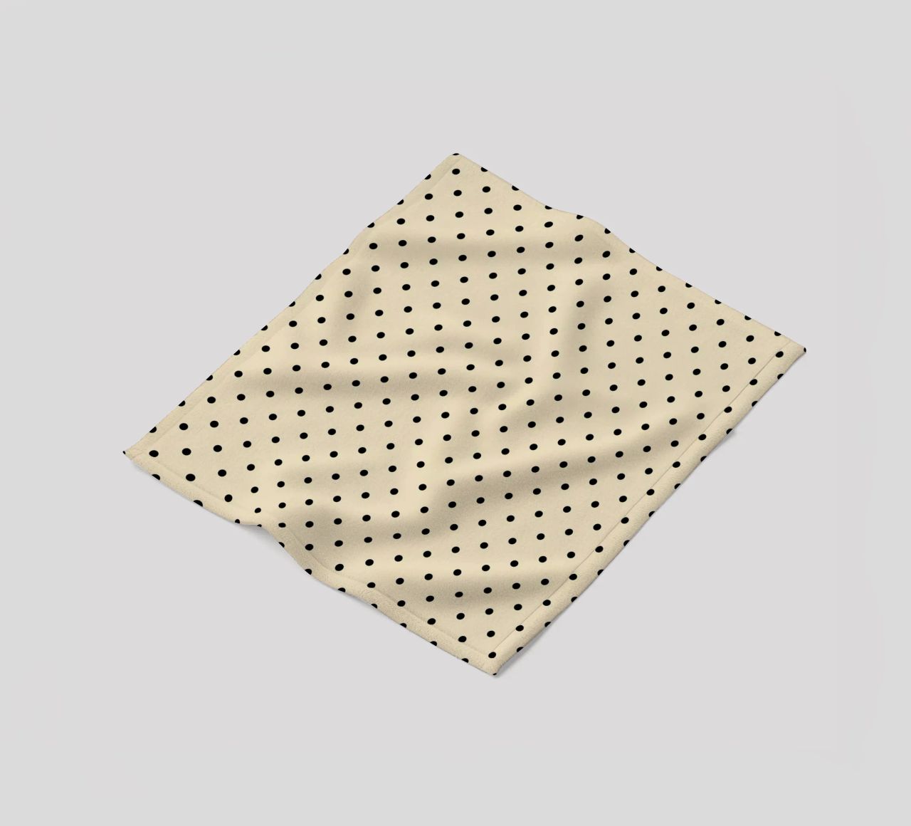 Minimal Basic Polka Dots | Nero su Beige coperta in pile da Beauty in Simplicity
