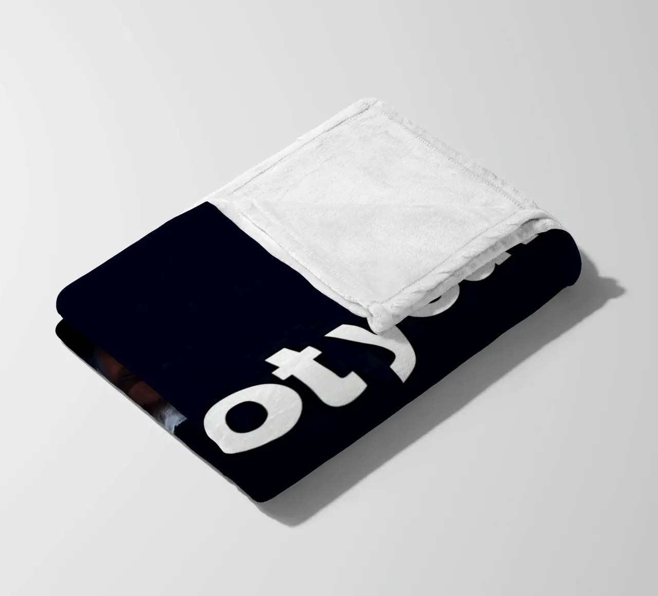 'why not you?" coperta in pile da Type & Tape