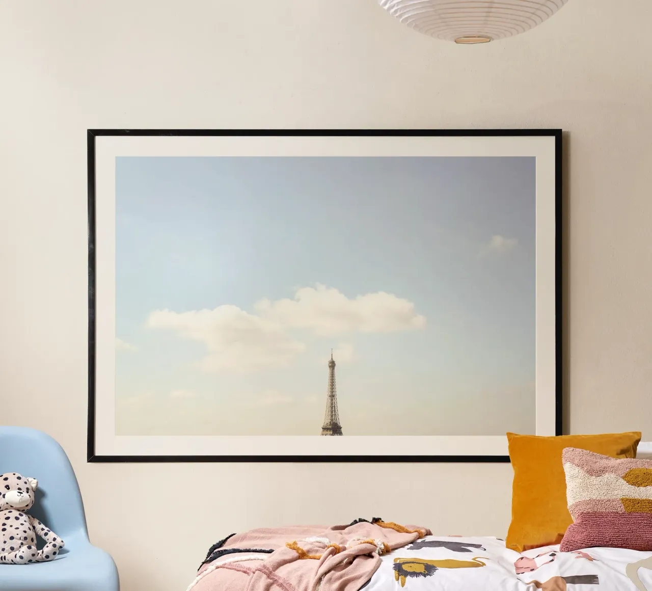 Paris Eiffel Tower Minimalist poster con telaio in legno da GraceDigitalArtCo