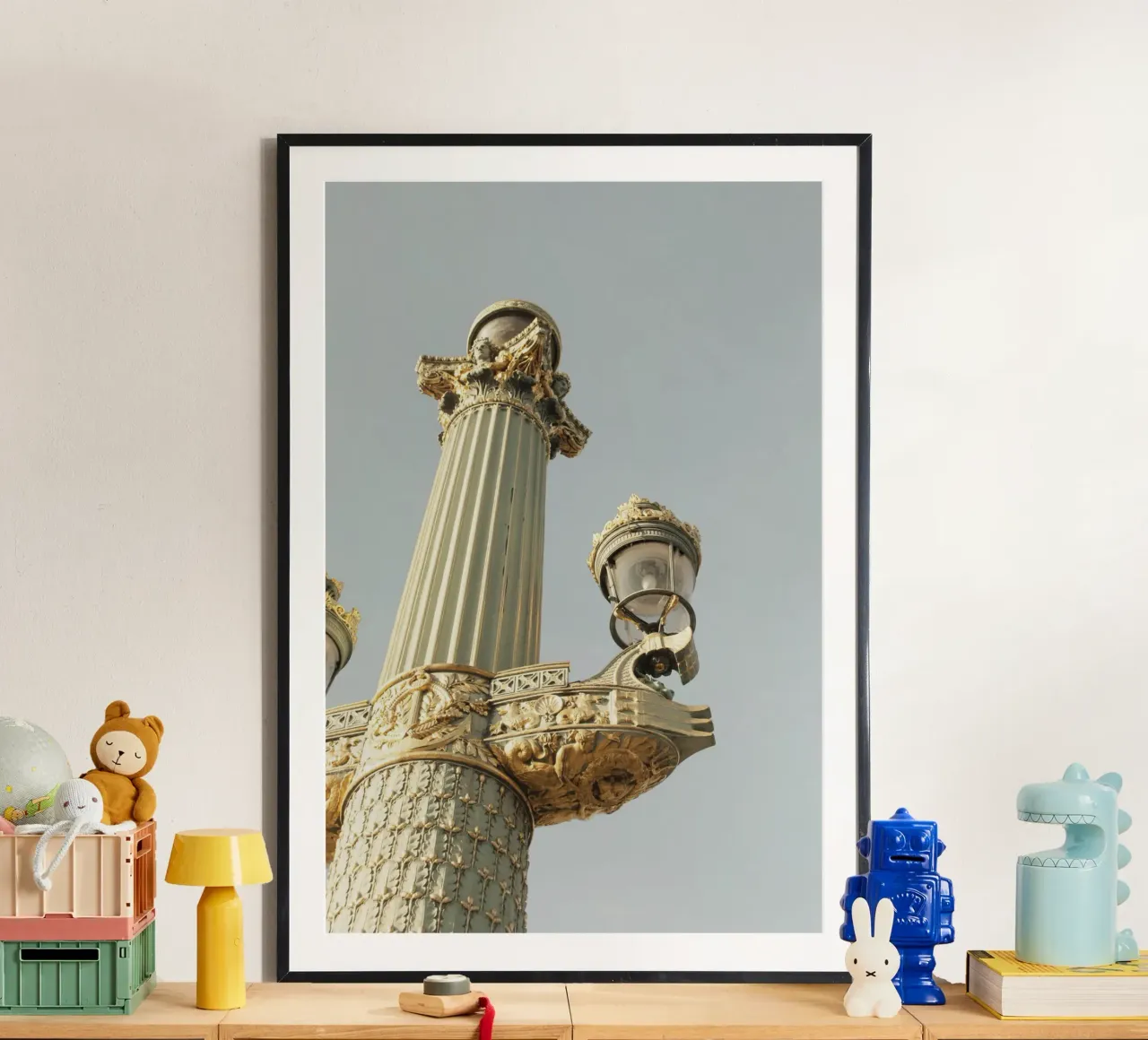 Green and Gold Paris Lamp poster con telaio in legno da GraceDigitalArtCo