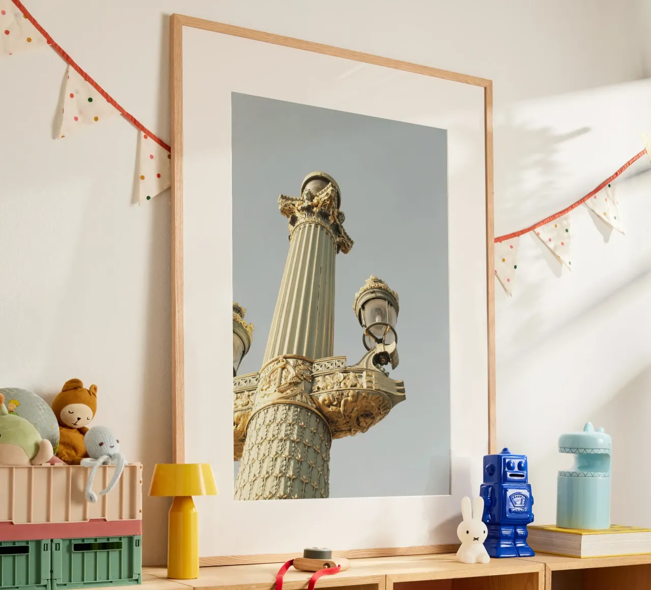 Green and Gold Paris Lamp poster con telaio in legno da GraceDigitalArtCo