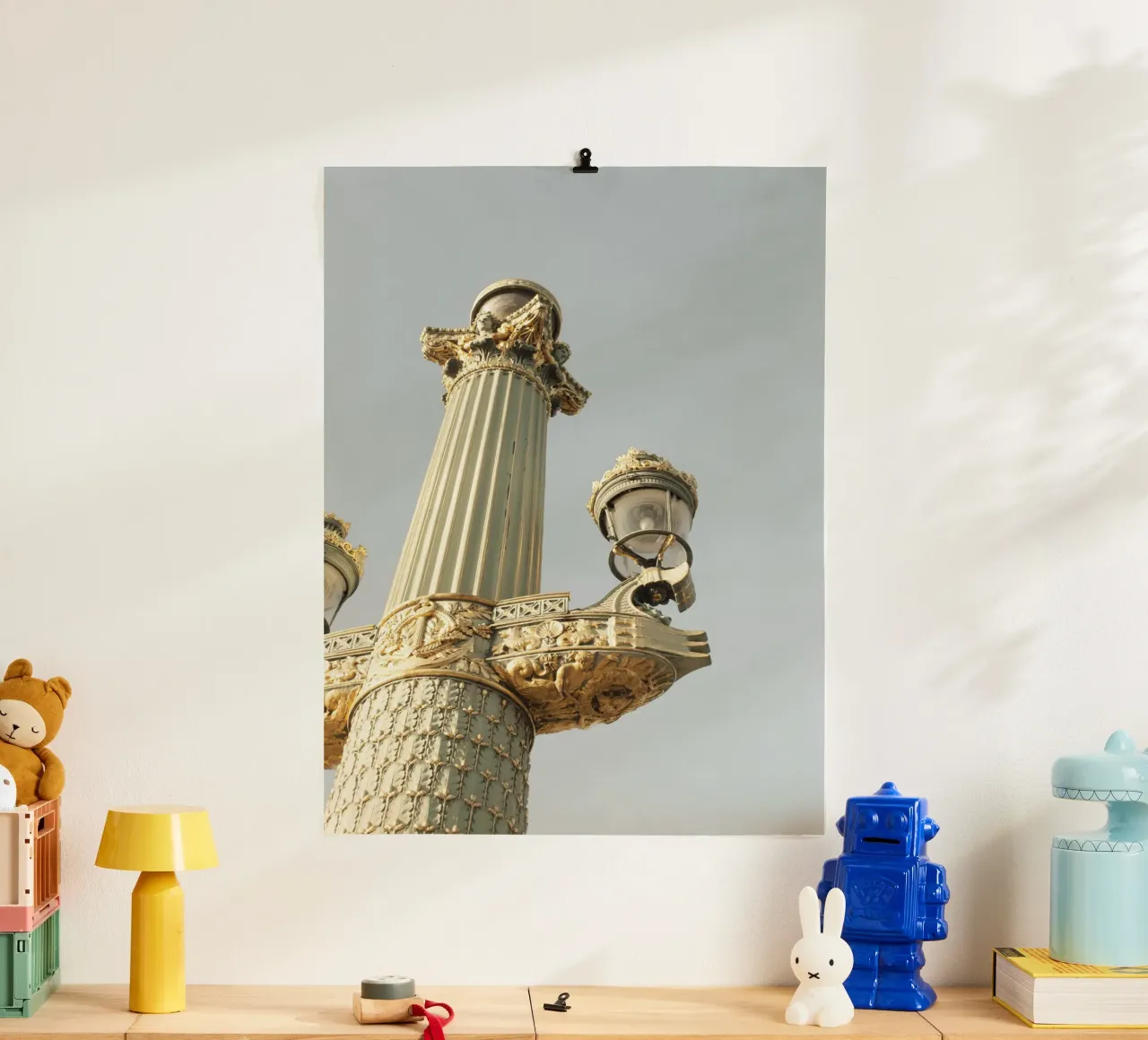 Green and Gold Paris Lamp poster con telaio in legno da GraceDigitalArtCo