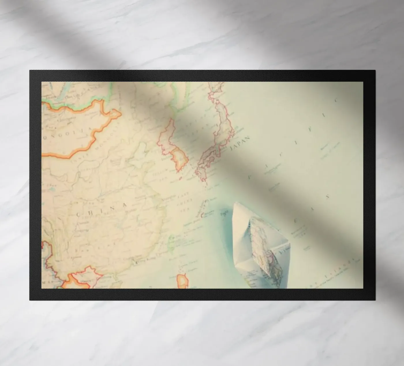 map-japan deurmat van Ingrid Beddoes