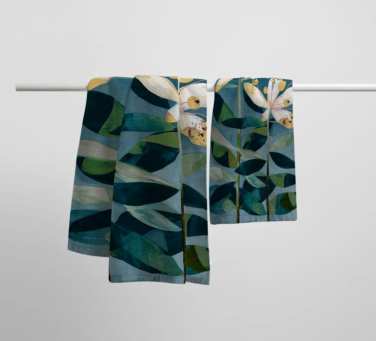 Modern Botanical Duo towel by Flow Line