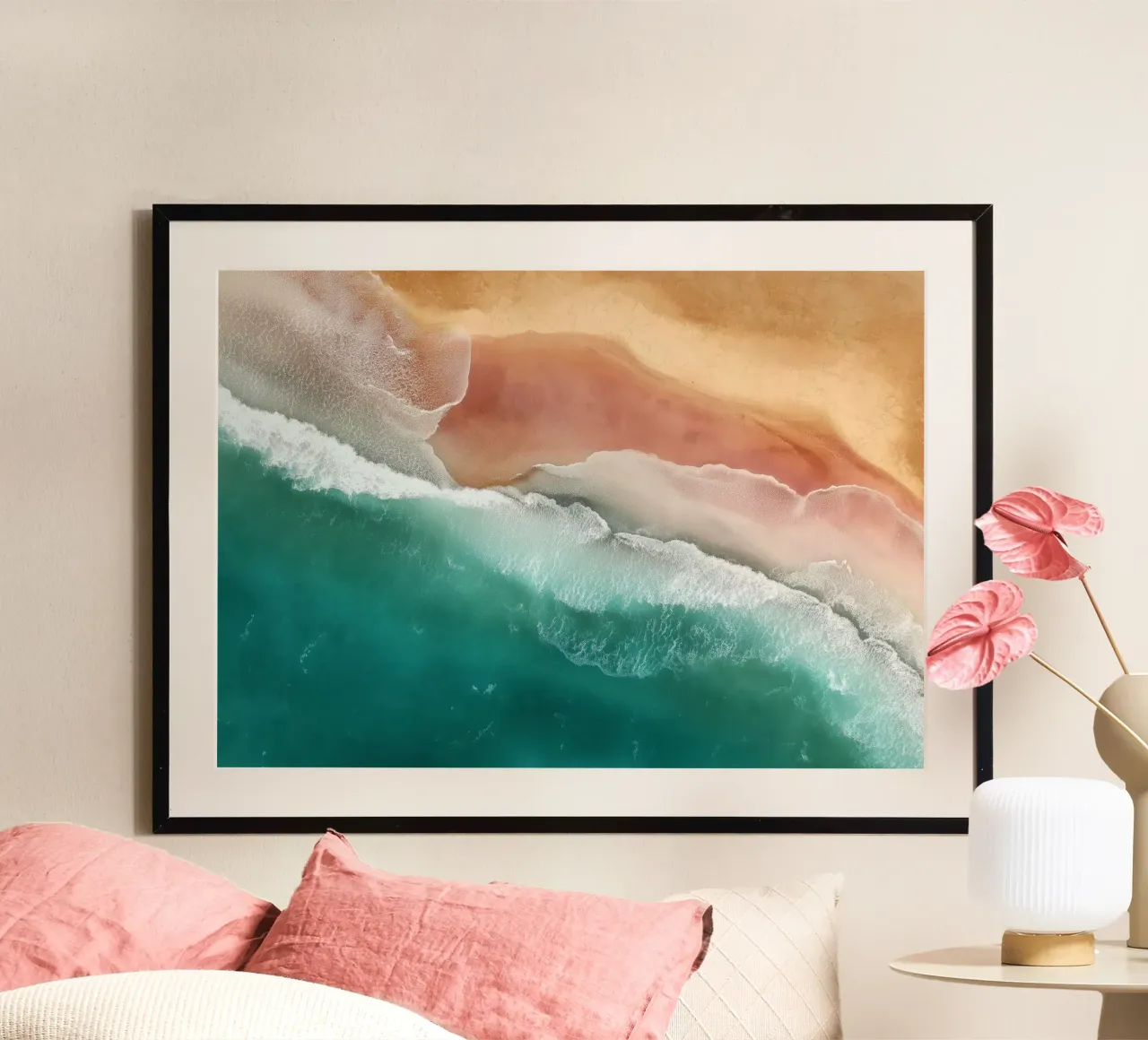 Turquoise Ocean & Peach Sand Wall Art – Modern Coastal Beach poster con telaio in legno da Vela Luna