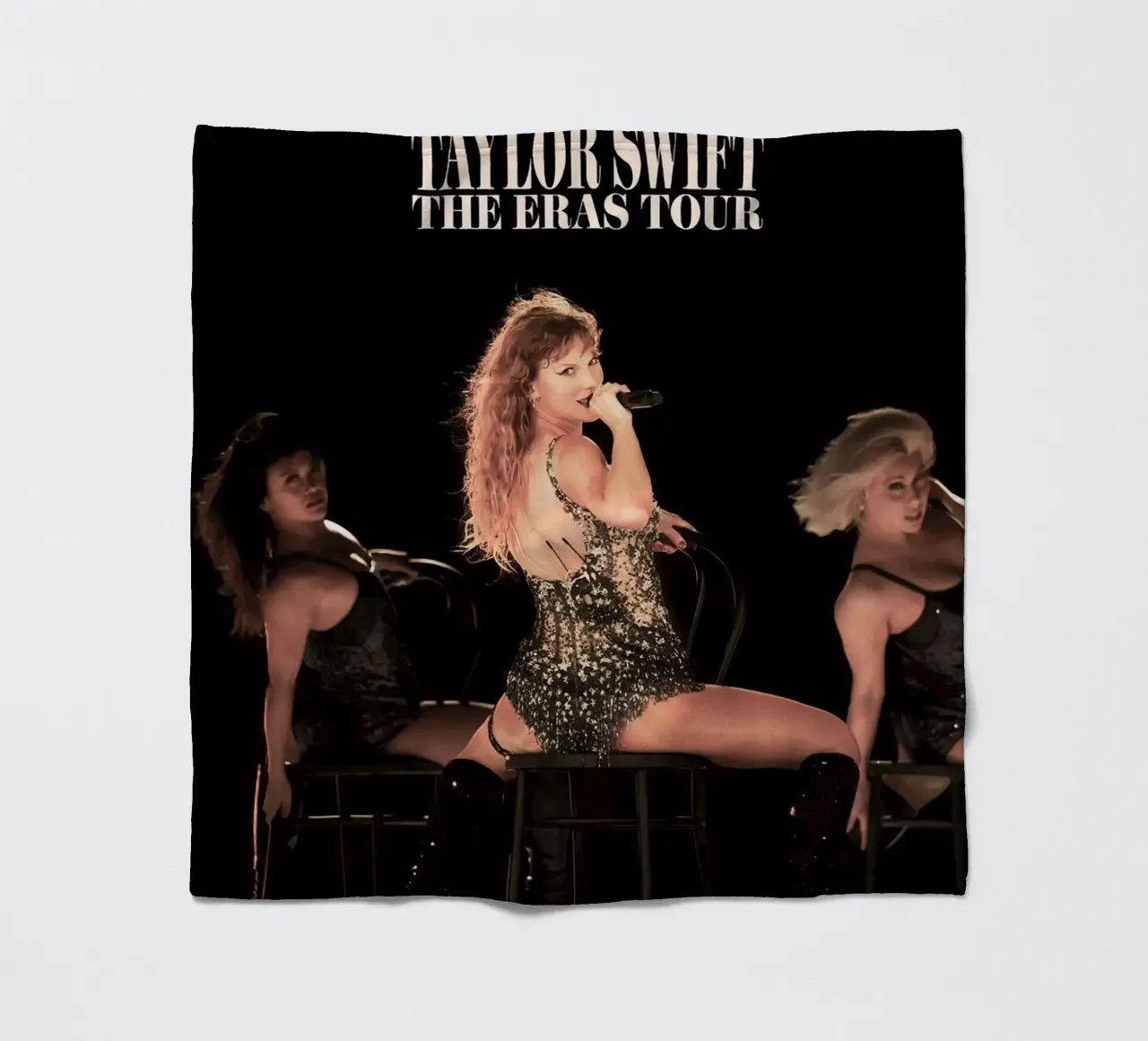 Taylor Swift coperta in pile da Musadad Shop