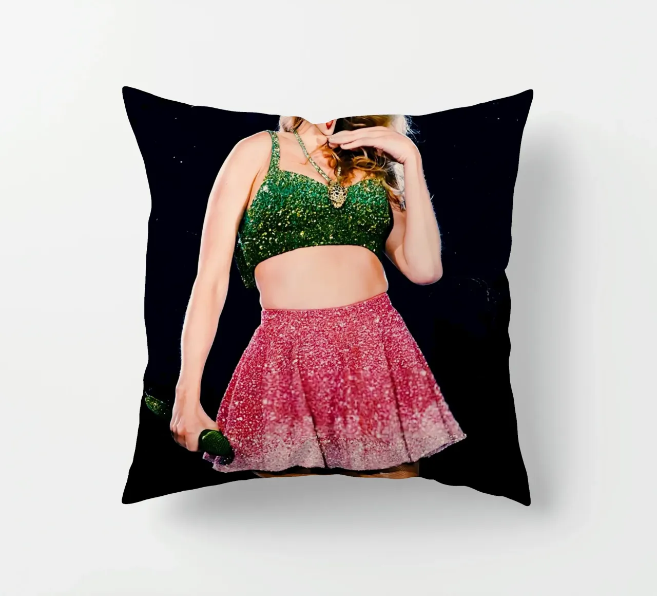 Taylor Swift cuscino da Musadad Shop