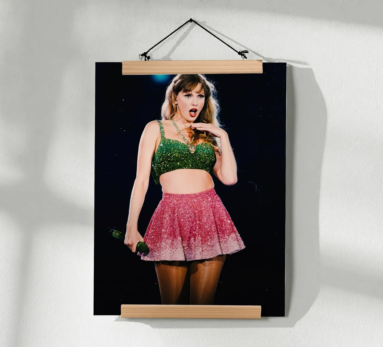Taylor Swift poster con telaio in plastica da Musadad Shop