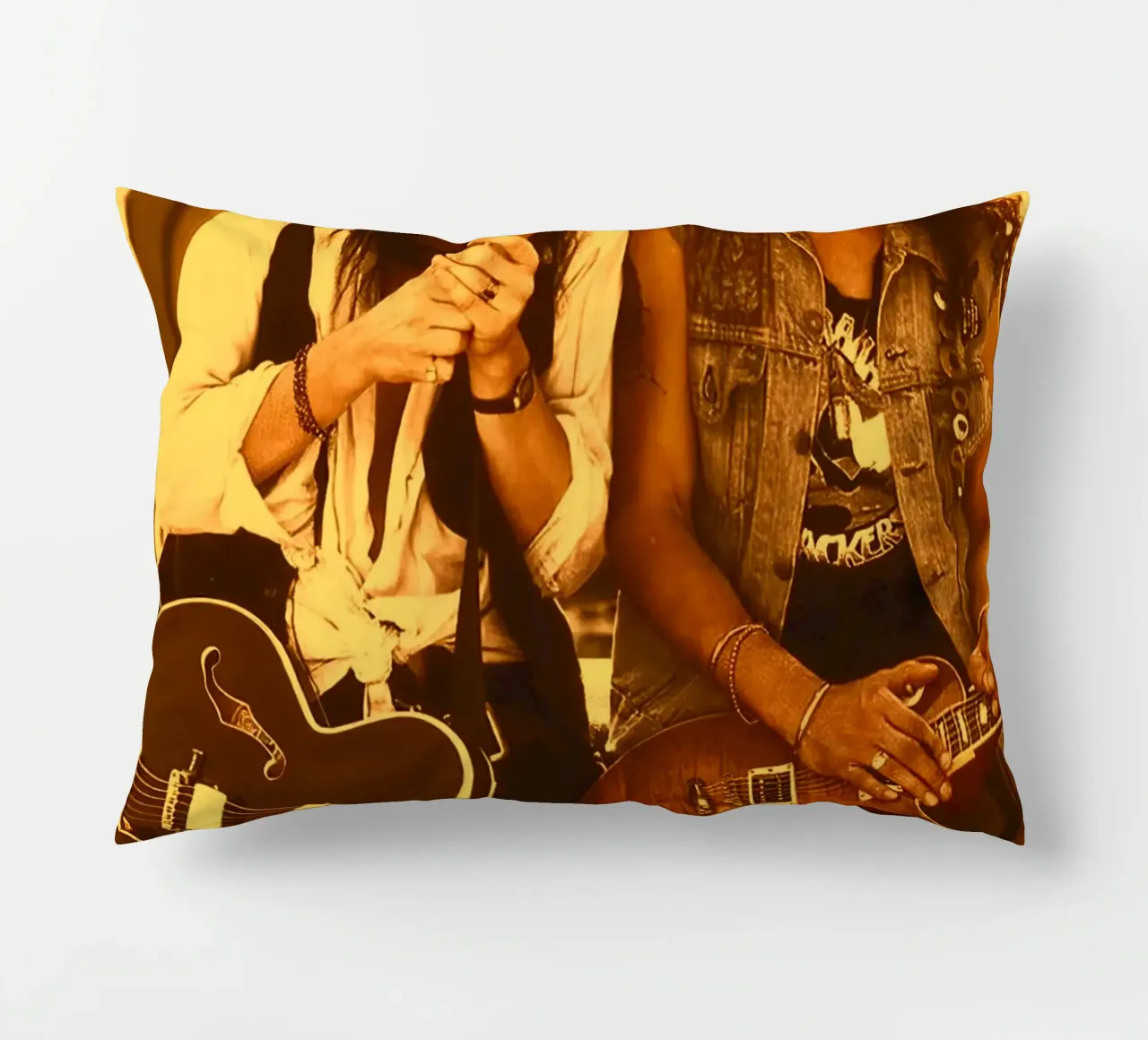 Slash and Izzy cuscino da Musadad Shop