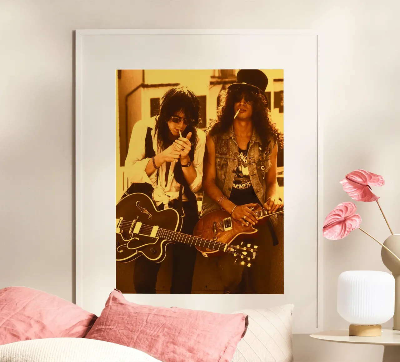 Slash and Izzy poster con telaio in alluminio da Musadad Shop