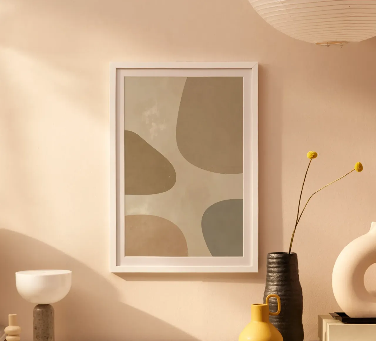 Forme astratte Sfondo beige e neutro poster con telaio in alluminio da DesignDoodle