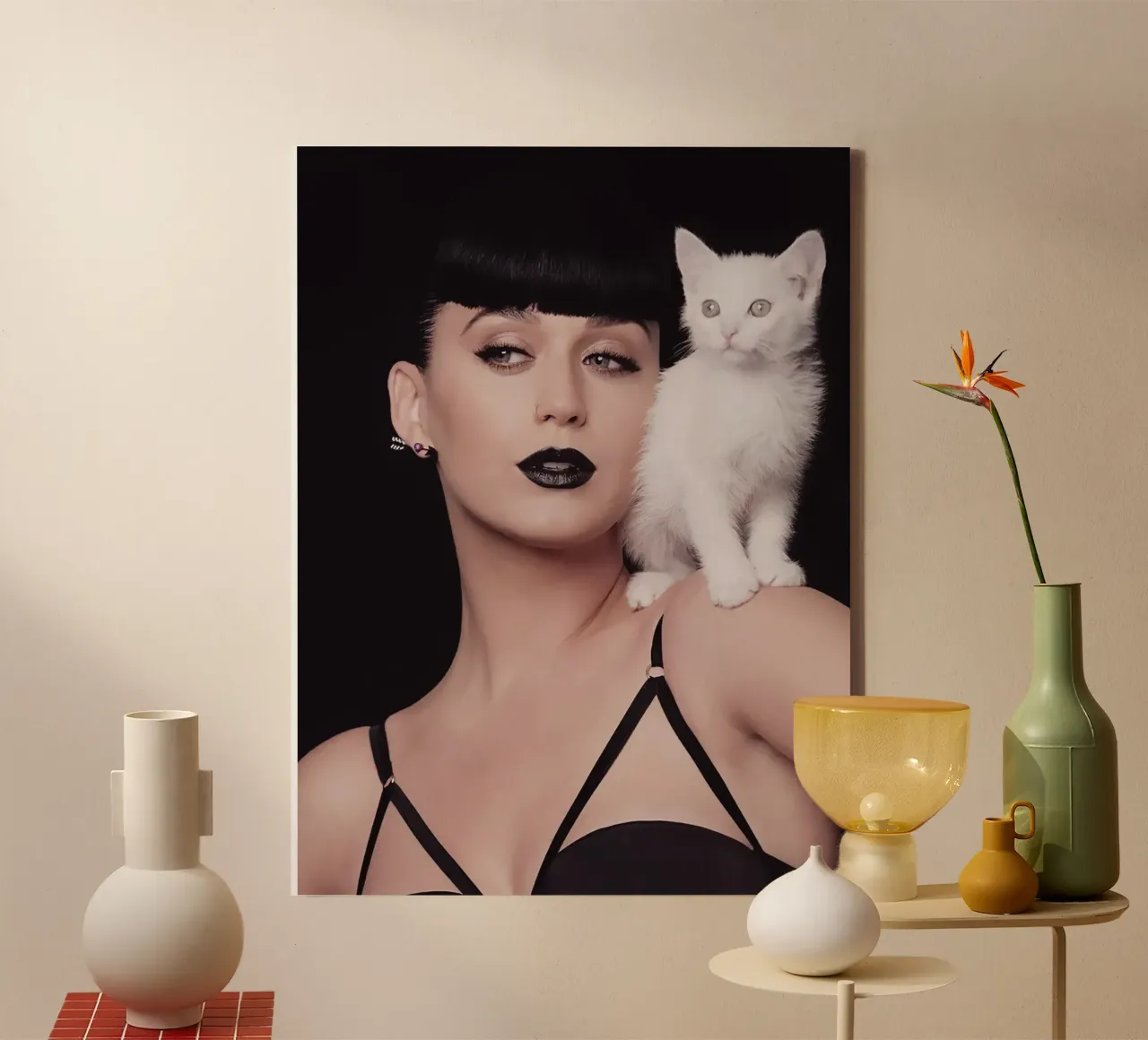 Lady Gaga and His Cat tela con Cornice a cassetta da Musadad Shop
