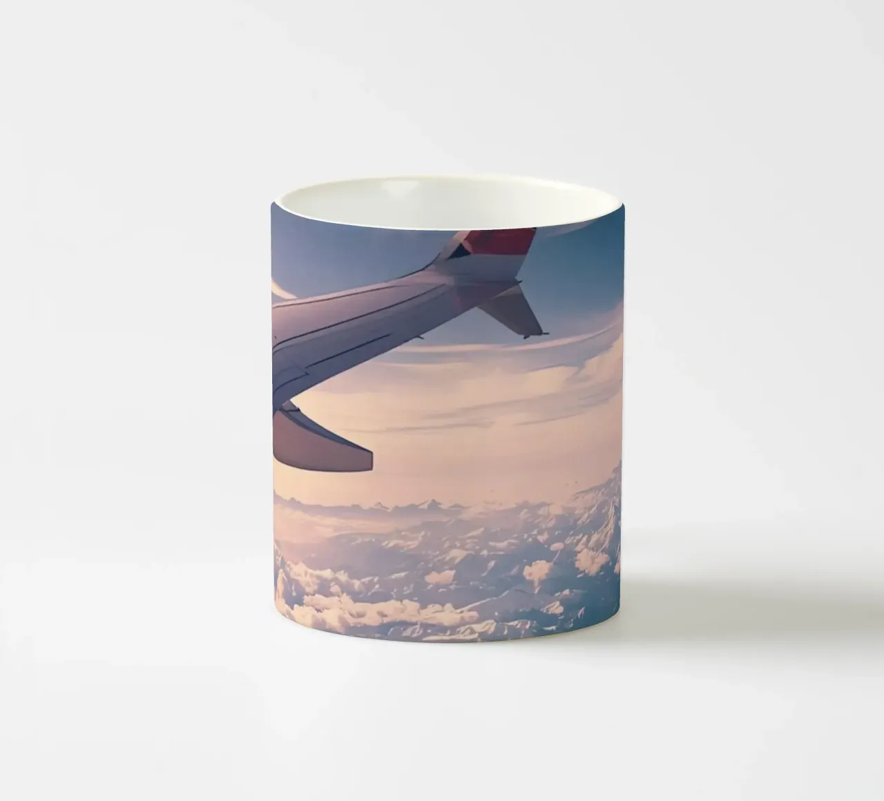 Ala di aereo sopra le montagne tazza in ceramica da DesignDoodle