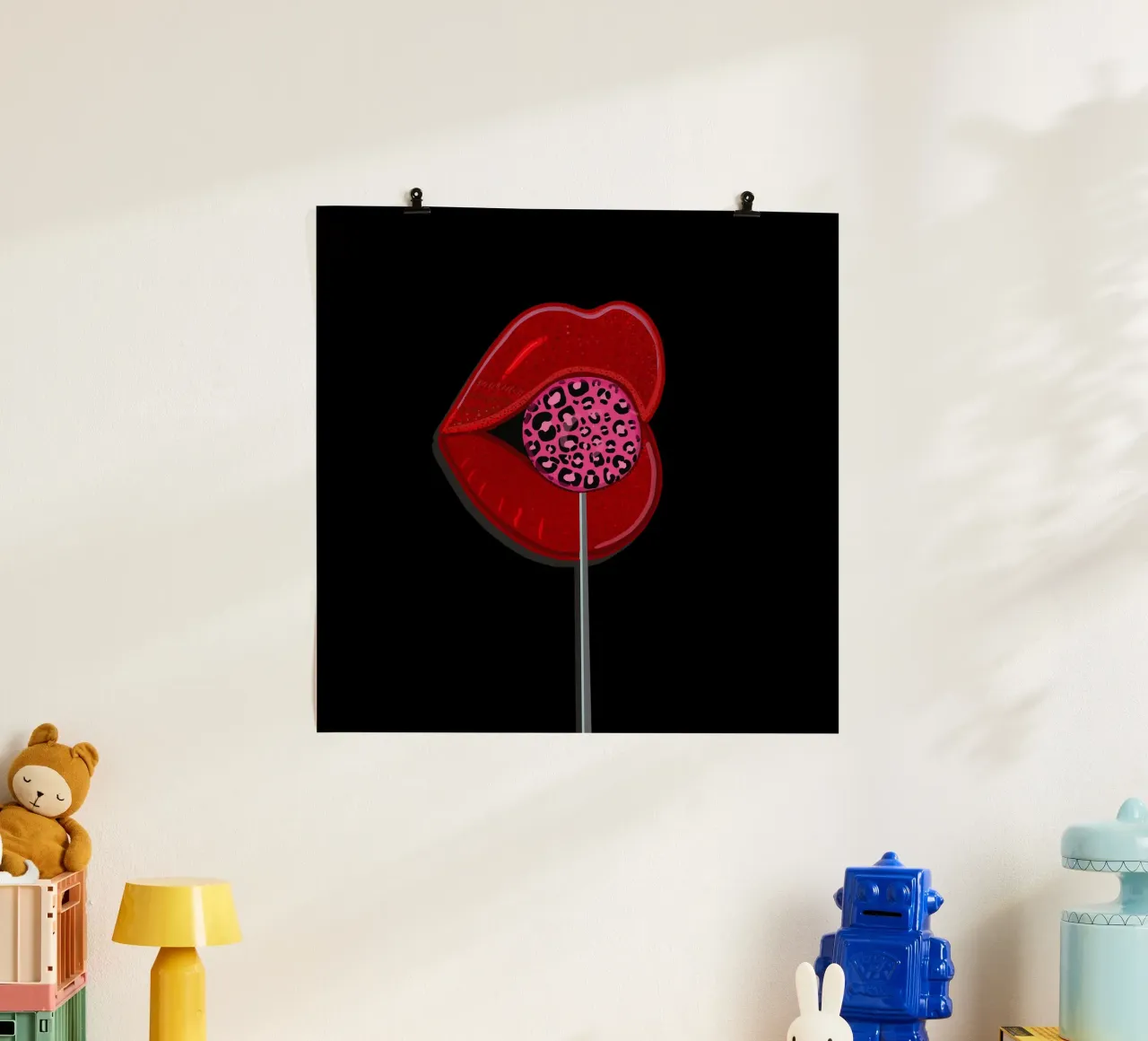 Caramelle leopardate con labbra brillanti poster con telaio in legno da gulsengunel