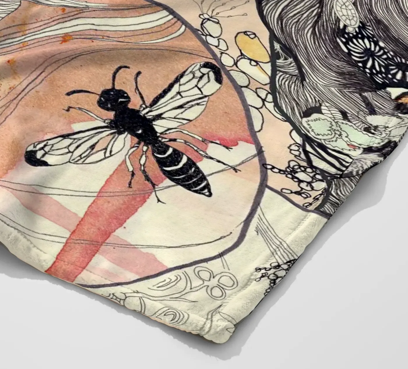 wasps Fleecedecke von Giulio Iurissevich