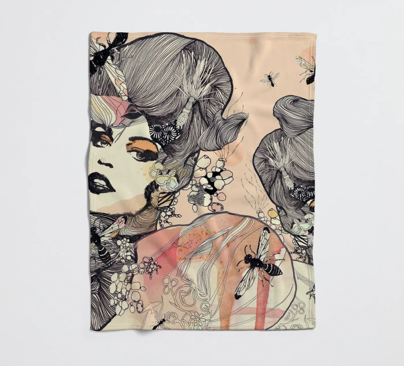 wasps Fleecedecke von Giulio Iurissevich