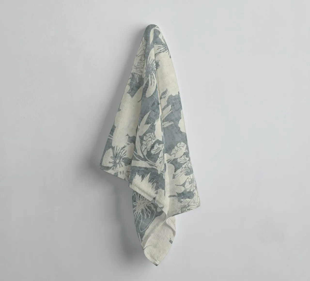garden shapes 2 towel by Giulio Iurissevich