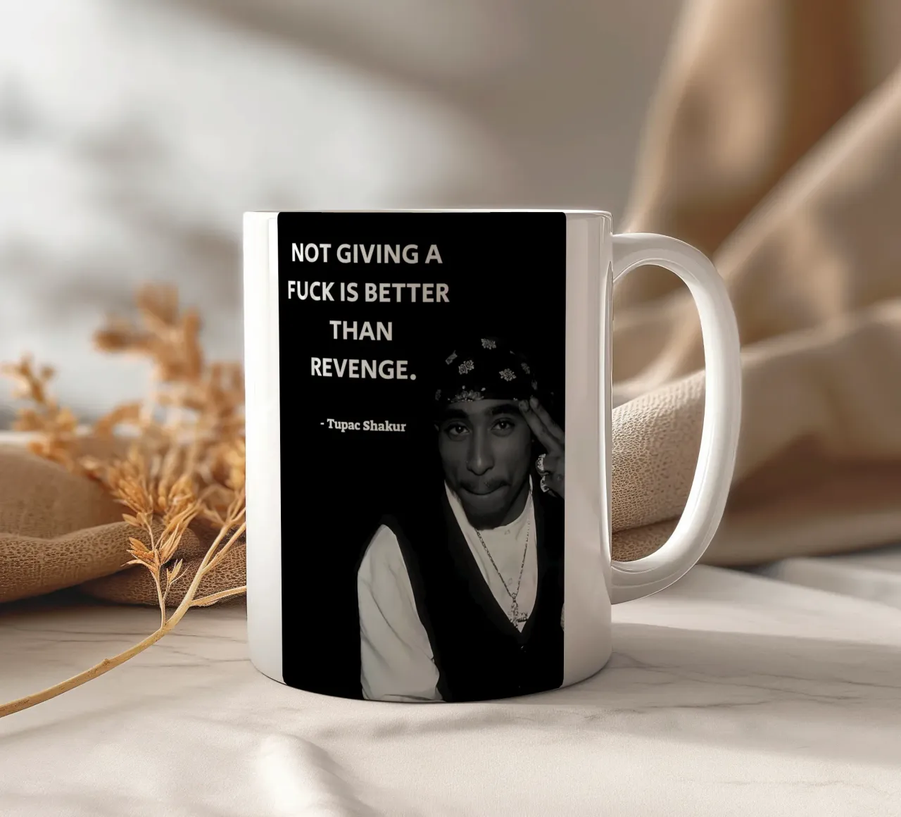 'Not giving iş better tazza in ceramica da Type & Tape