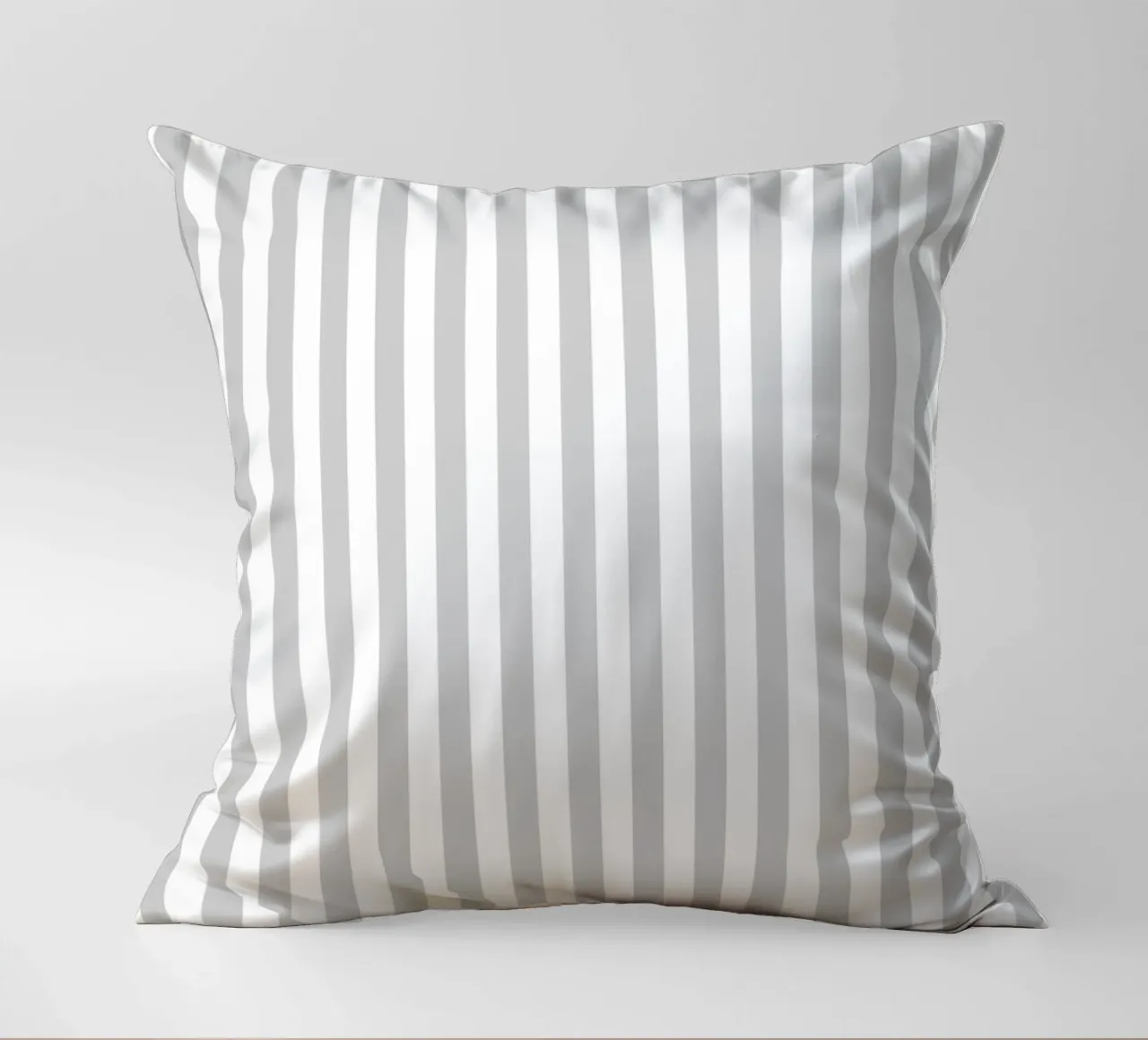 Minimal Basic Classic Bold Stripes | Bianco e grigio chiaro cuscino da Beauty in Simplicity