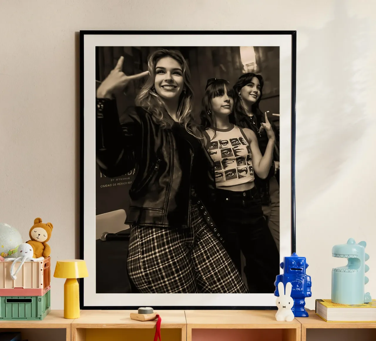 The Warning poster da Musadad Shop