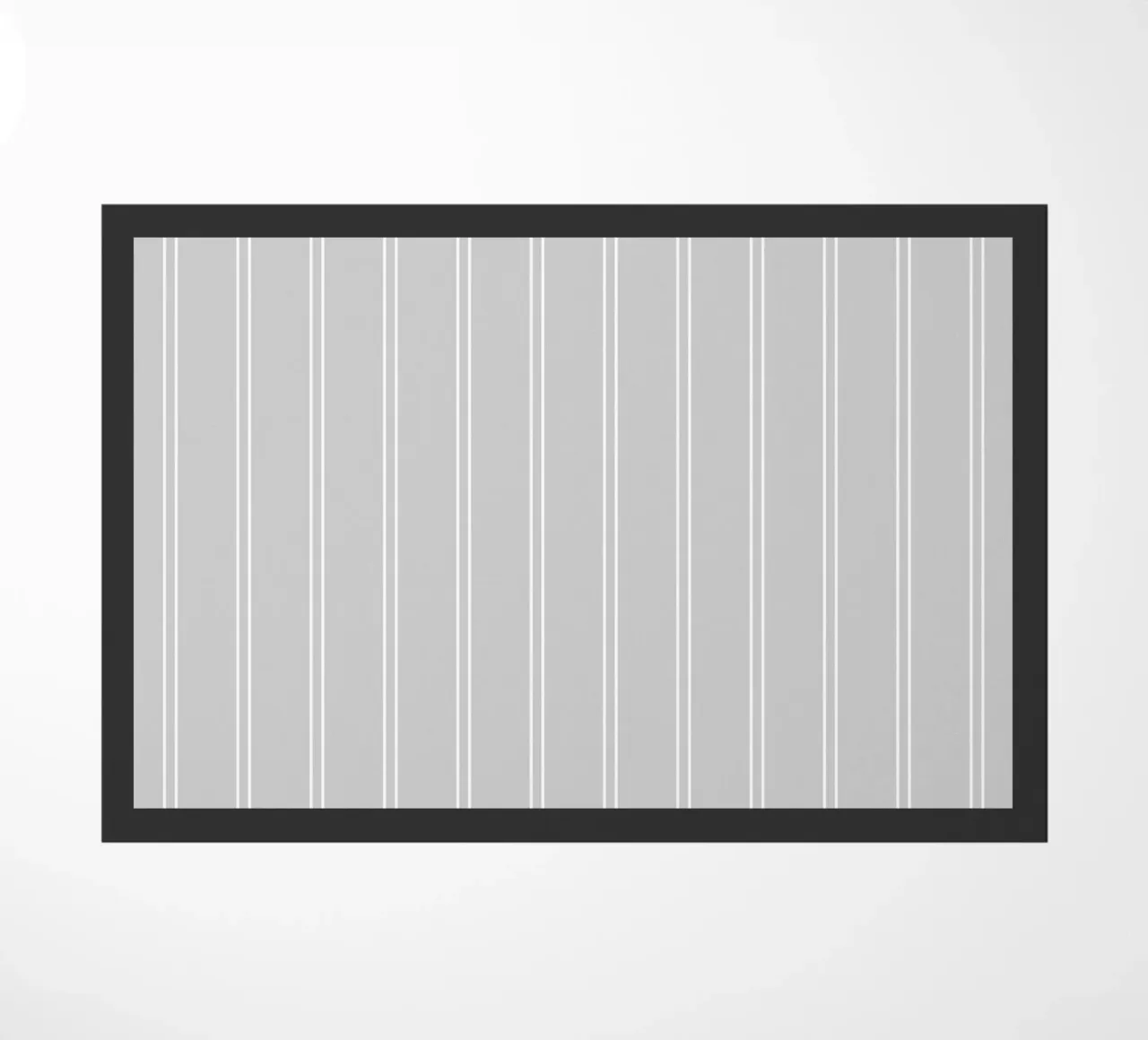 Minimal Basic Classic a doppie strisce bianche su grigio chiaro zerbino da Beauty in Simplicity