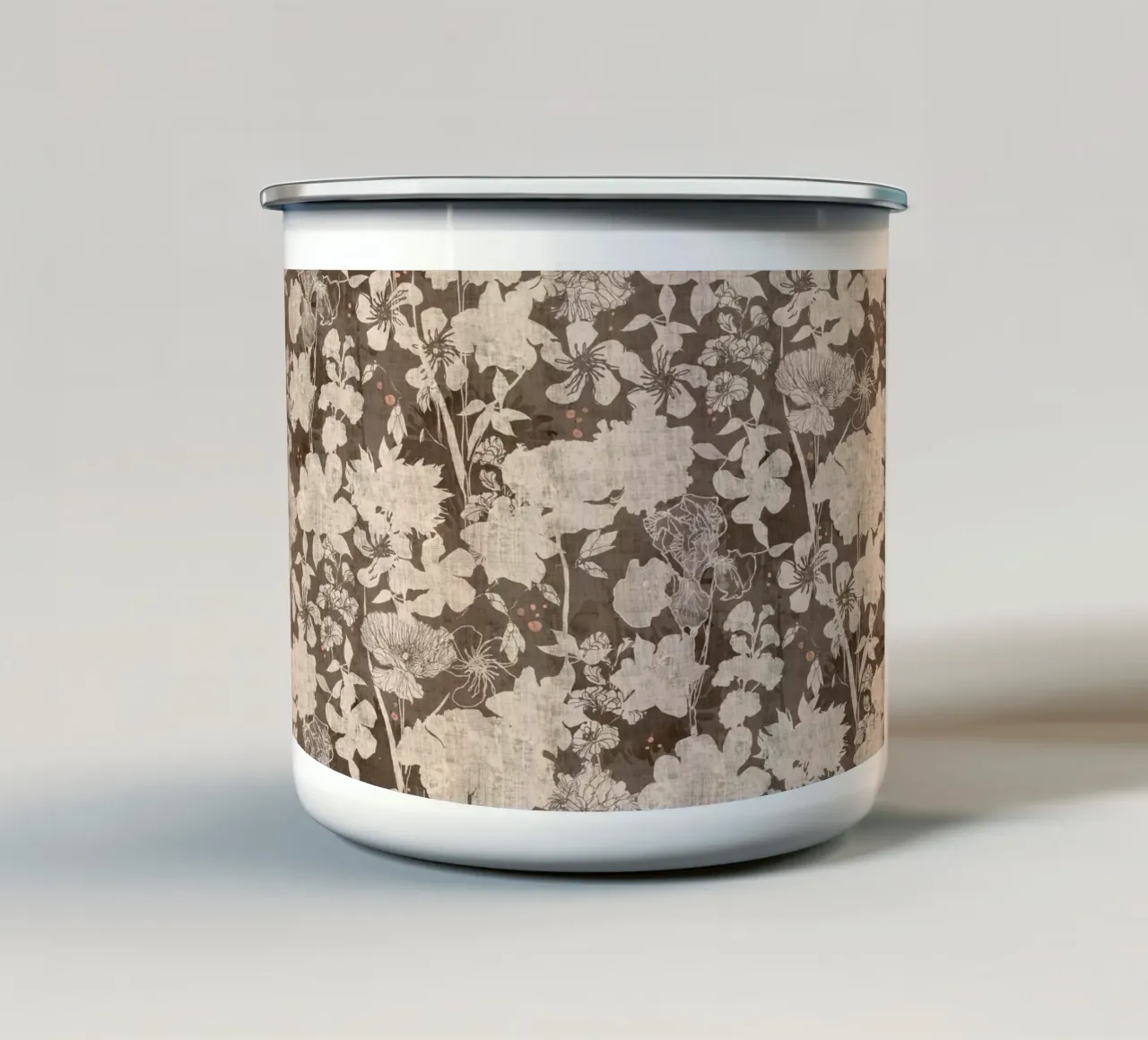 flower shapes maroon tazza in smalto da Giulio Iurissevich