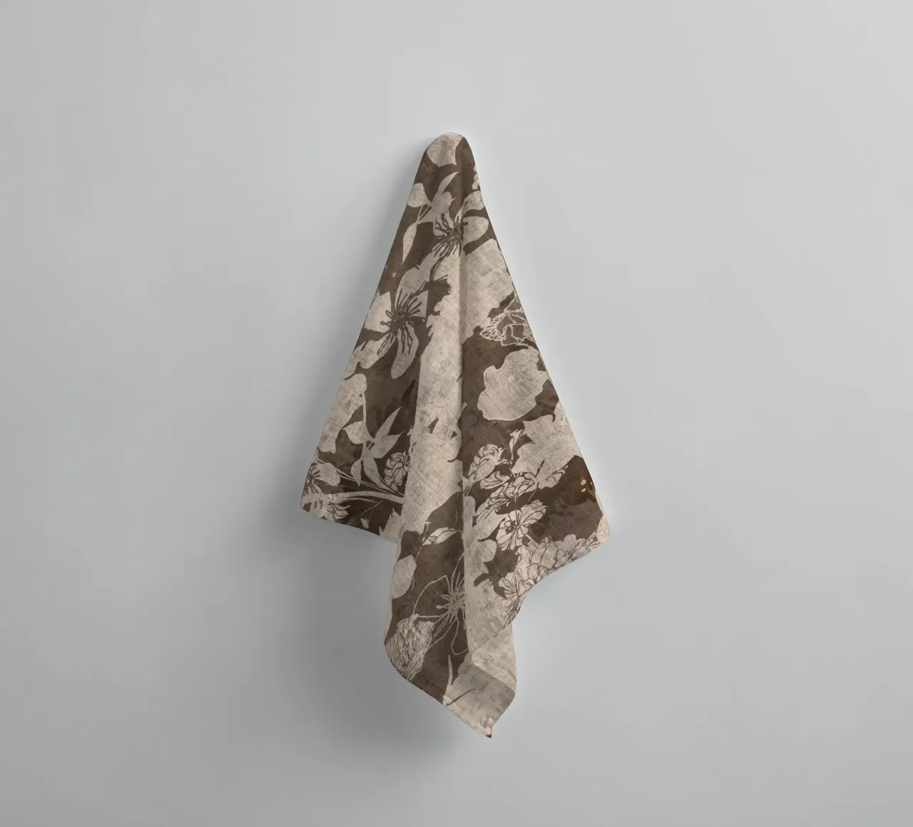 flower shapes maroon badhanddoek van Giulio Iurissevich
