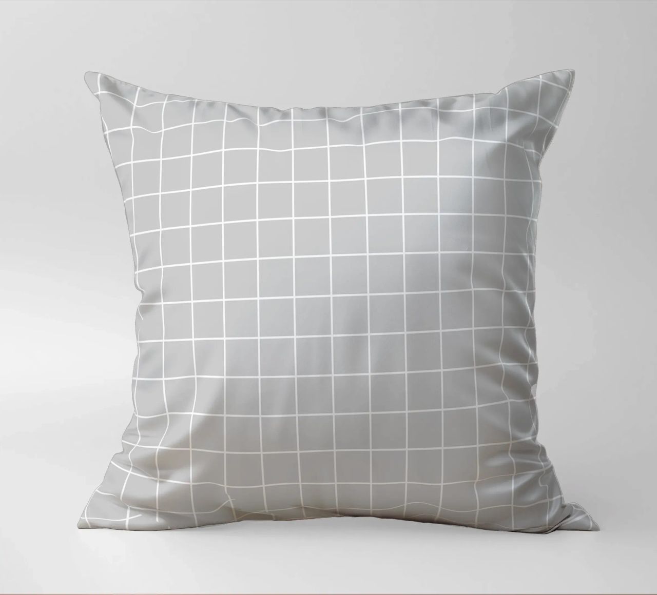 Griglia di base classica minimale | Bianco su grigio chiaro cuscino da Beauty in Simplicity