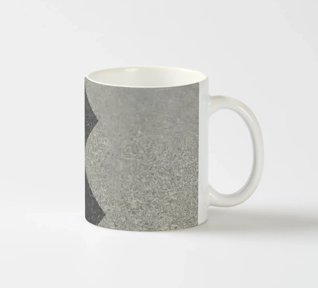 Superficie in calcestruzzo con intarsio a diamante tazza in ceramica da DesignDoodle