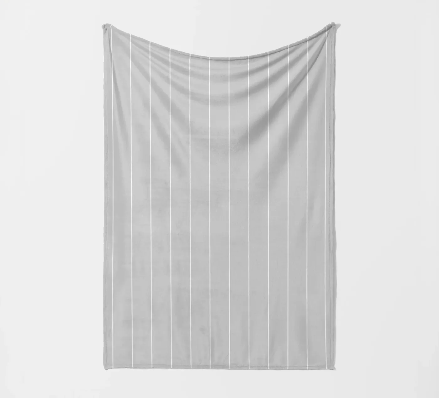 Minimal Basic Classic Stripes | Weiß auf Hellgrau Fleecedecke von Beauty in Simplicity