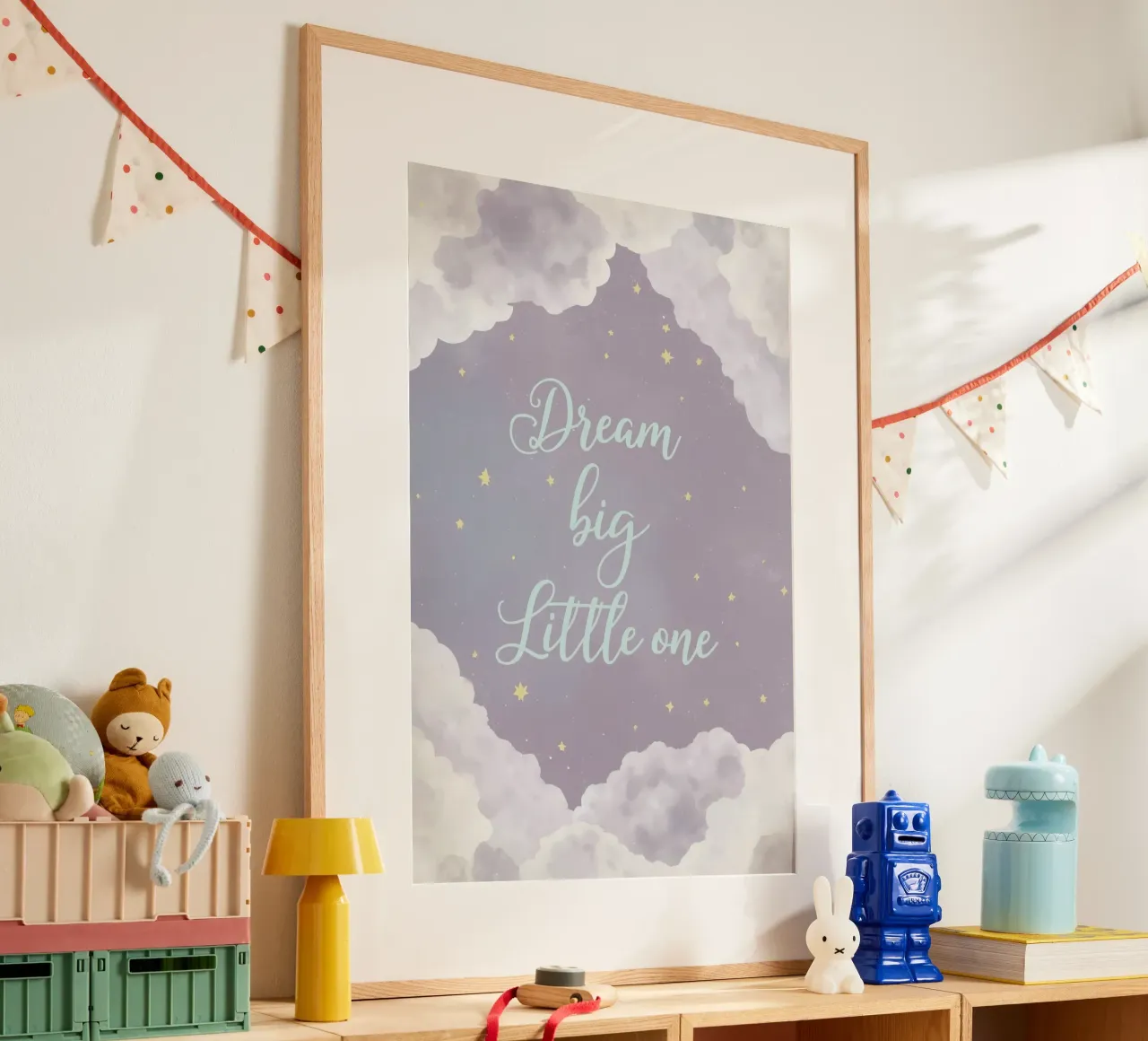 Dream Big Little One con nuvole e stelle poster con telaio in alluminio da DesignDoodle