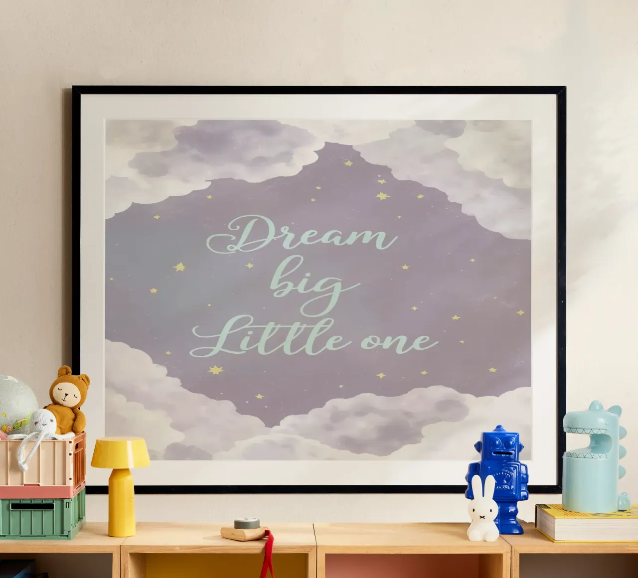 Dream Big Little One con nuvole e stelle poster con telaio in alluminio da DesignDoodle