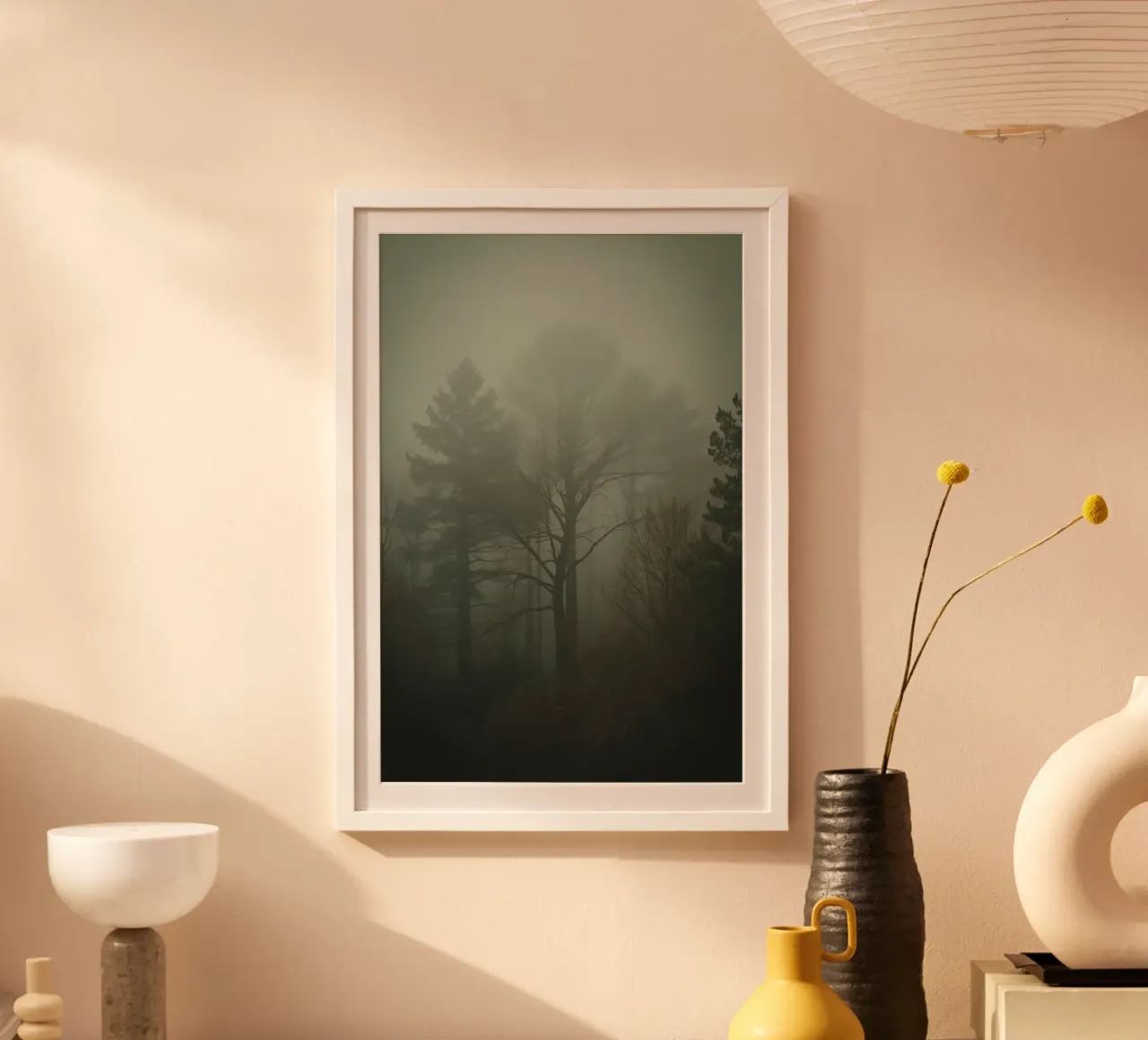 Foresta nebbiosa con pini e alberi spogli poster con telaio in plastica da DesignDoodle