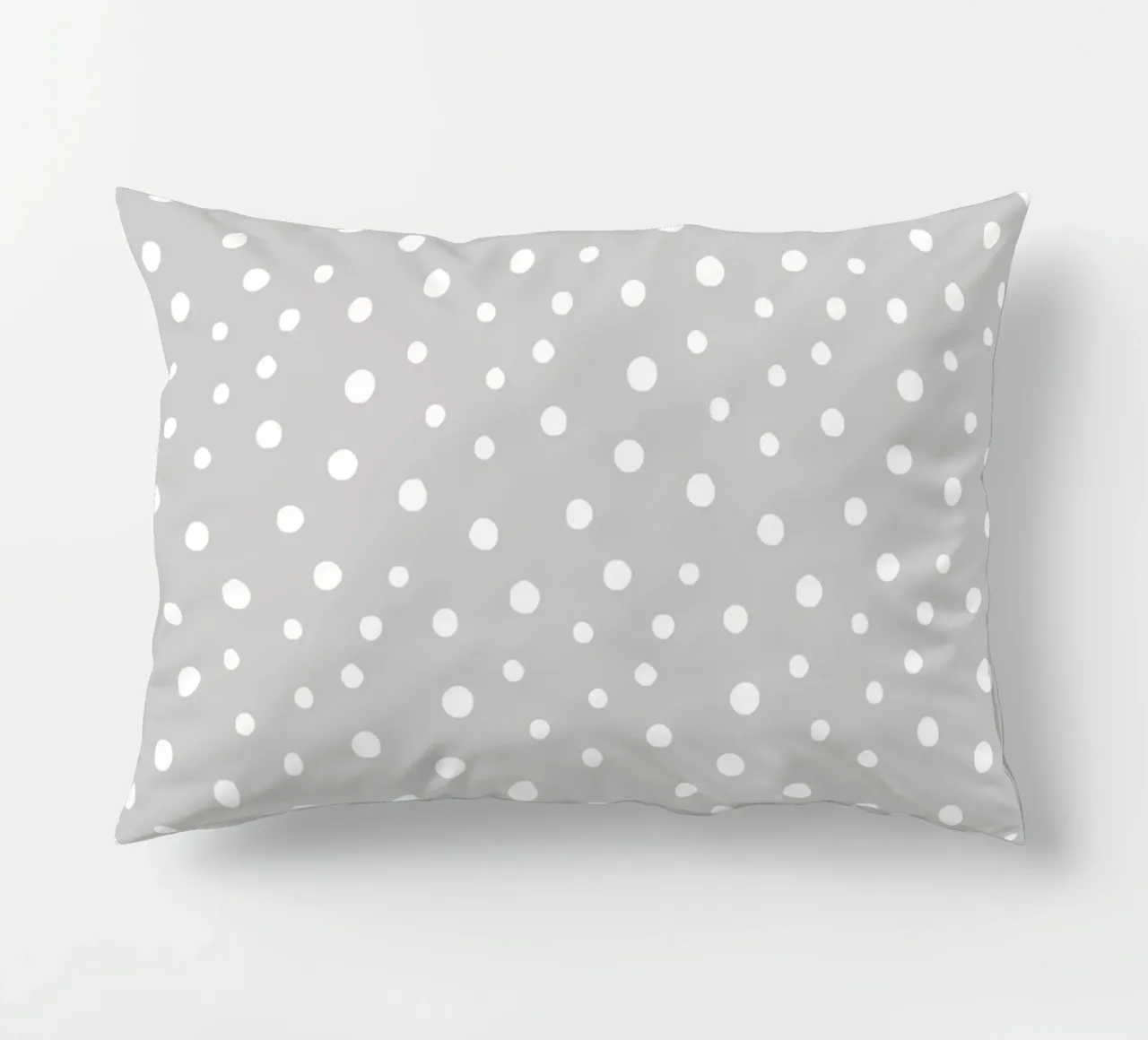 Minimal Chic Disegnato a mano a pois bianco su grigio chiaro cuscino da Beauty in Simplicity
