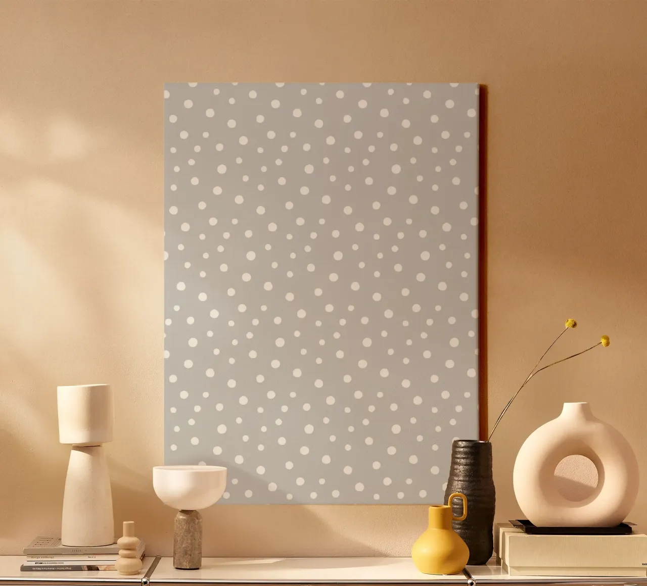 Minimal Chic Hand Getrokken Polka Dots | Wit op Lichtgrijs canvas van Beauty in Simplicity