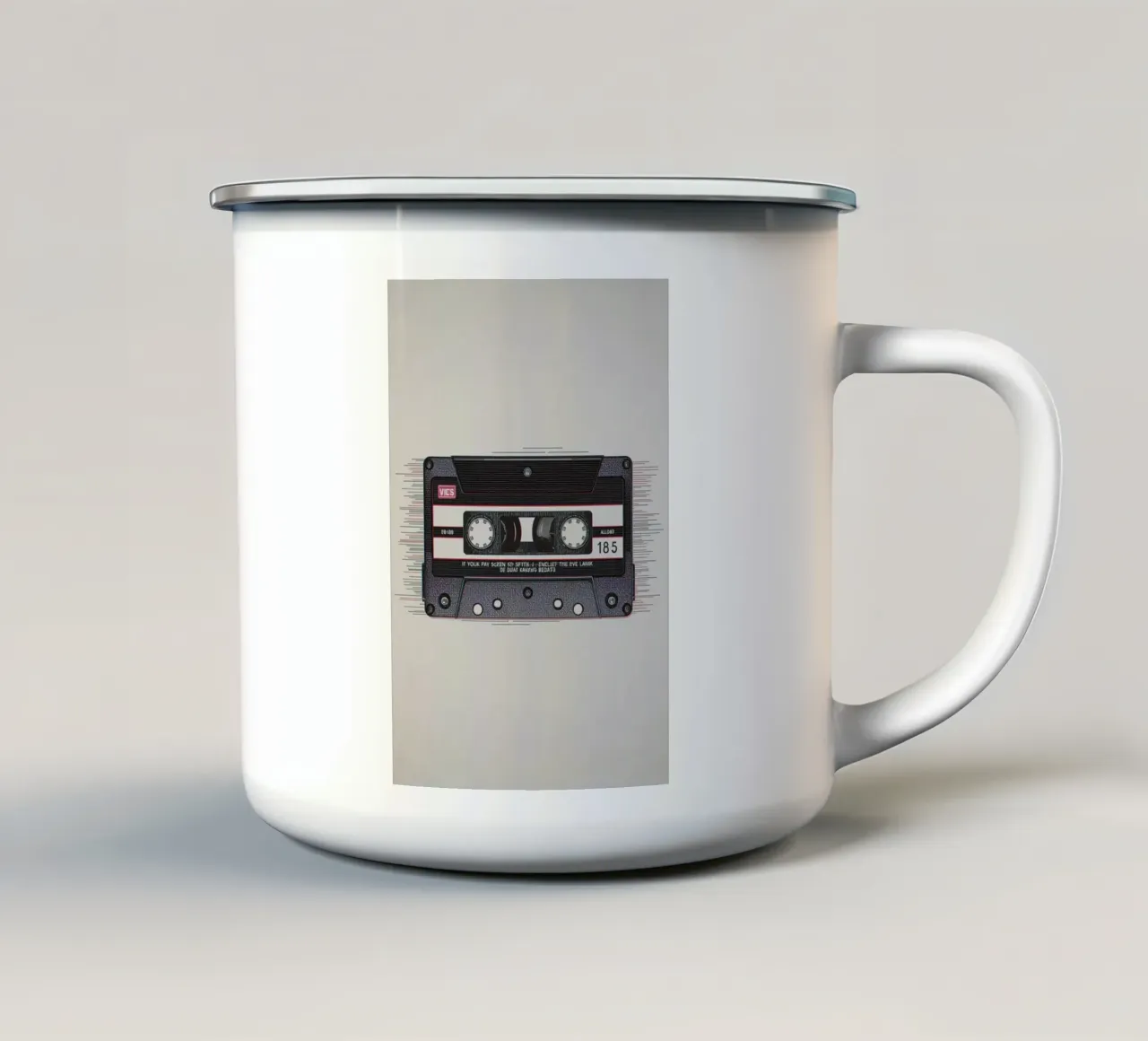 Classic Audio Cassette Tape tazza in smalto da DesignDoodle