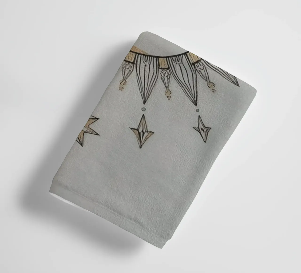Sun-Moon Face with Stars on White Background asciugamano da bagno da DesignDoodle