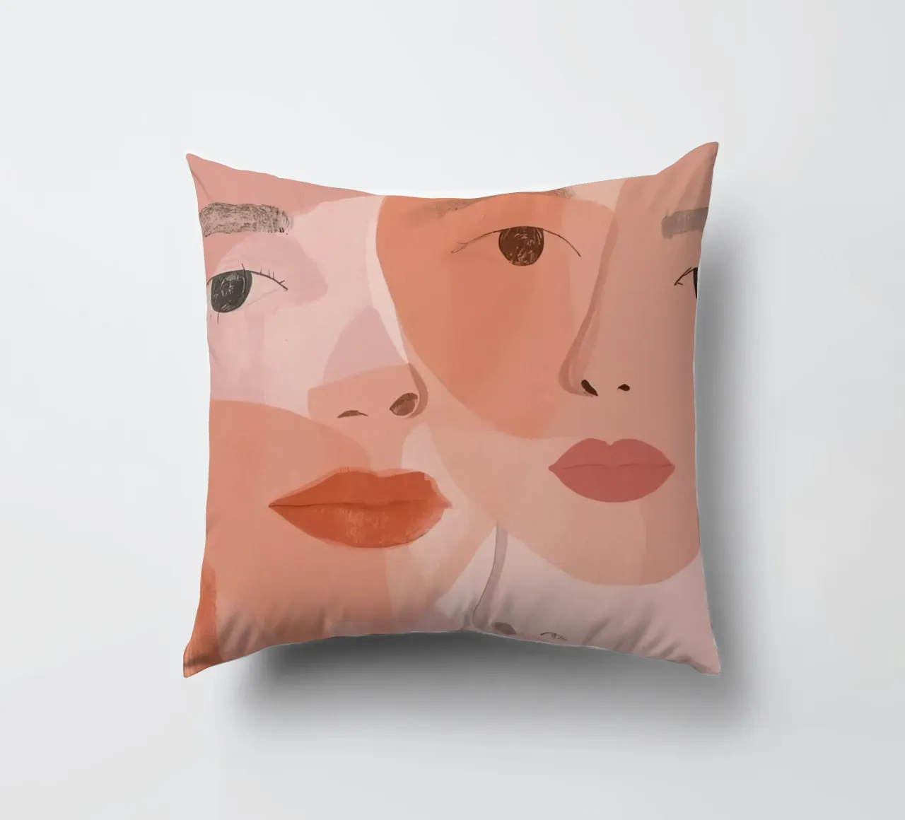 Tre volti sovrapposti in rosa e arancione cuscino da DesignDoodle
