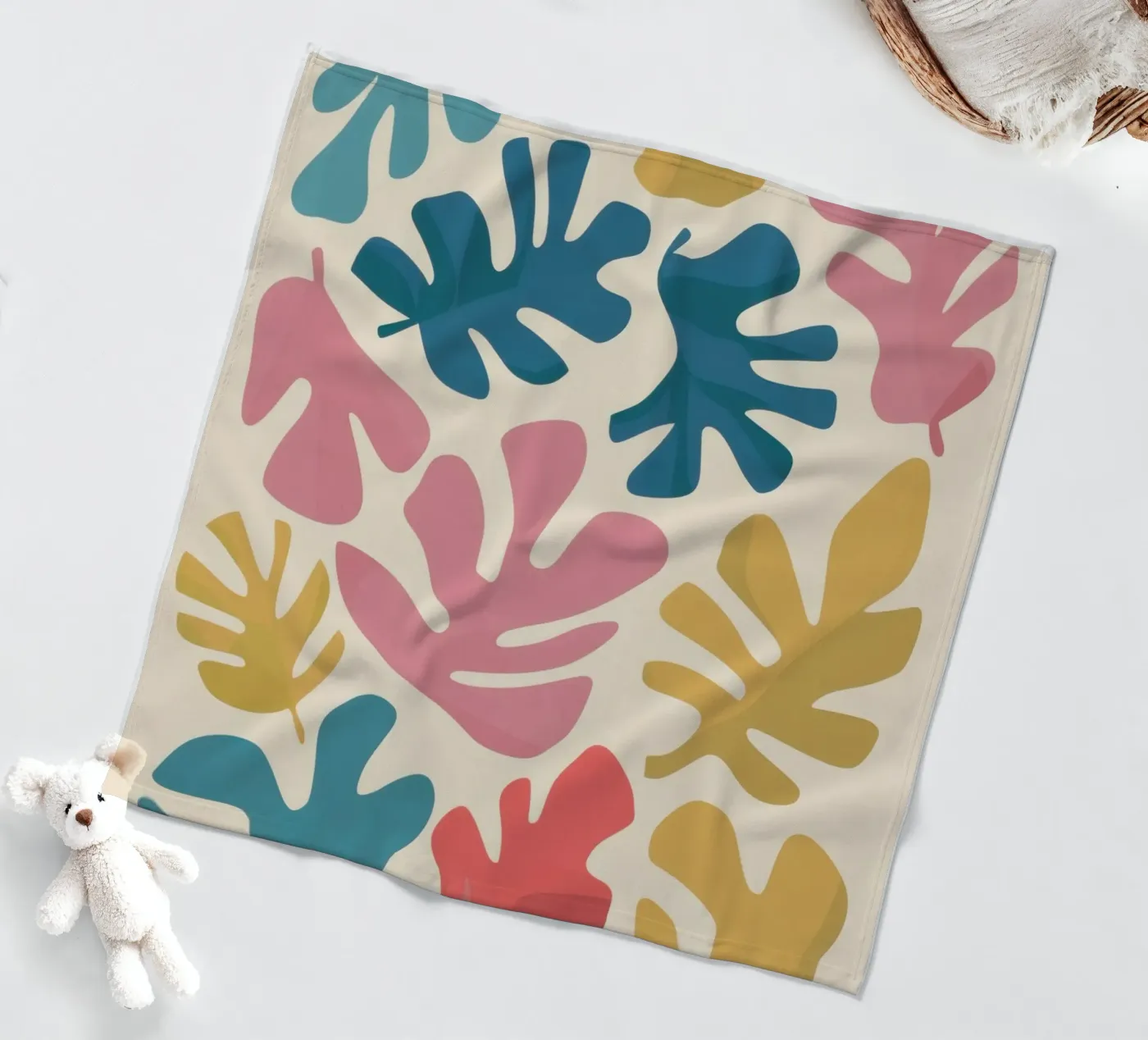 Matisse-Blatt-Formen Fleecedecke von Snow Mist