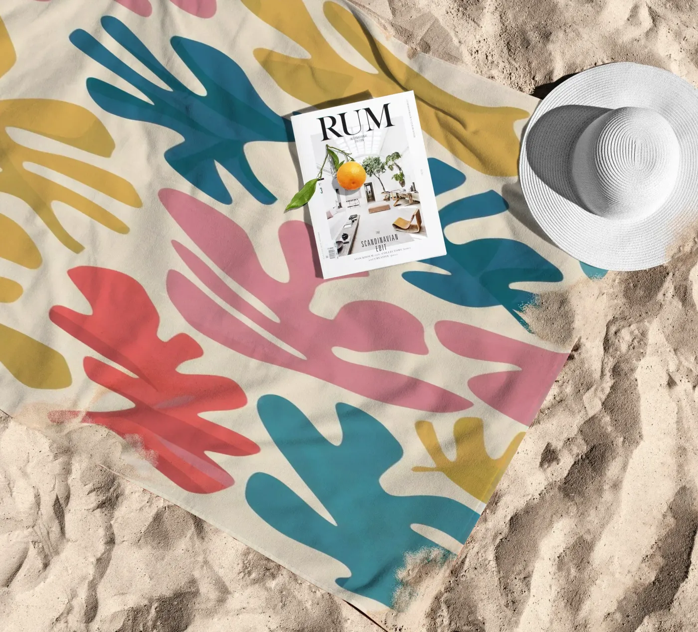 Forme di foglie di Matisse telo mare da Snow Mist