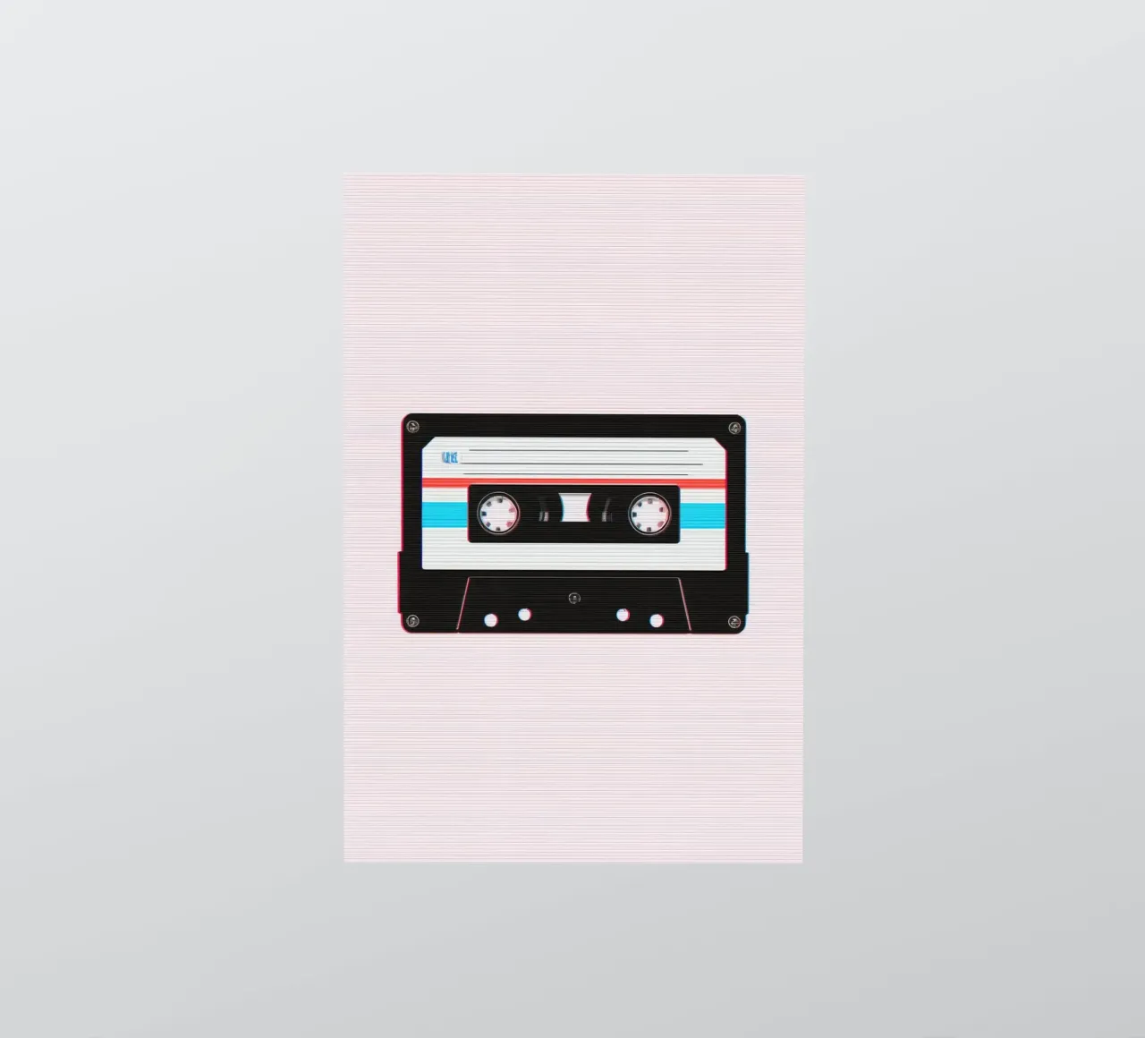 Nastro a cassetta con effetto glitch su sfondo a righe adesivo da DesignDoodle