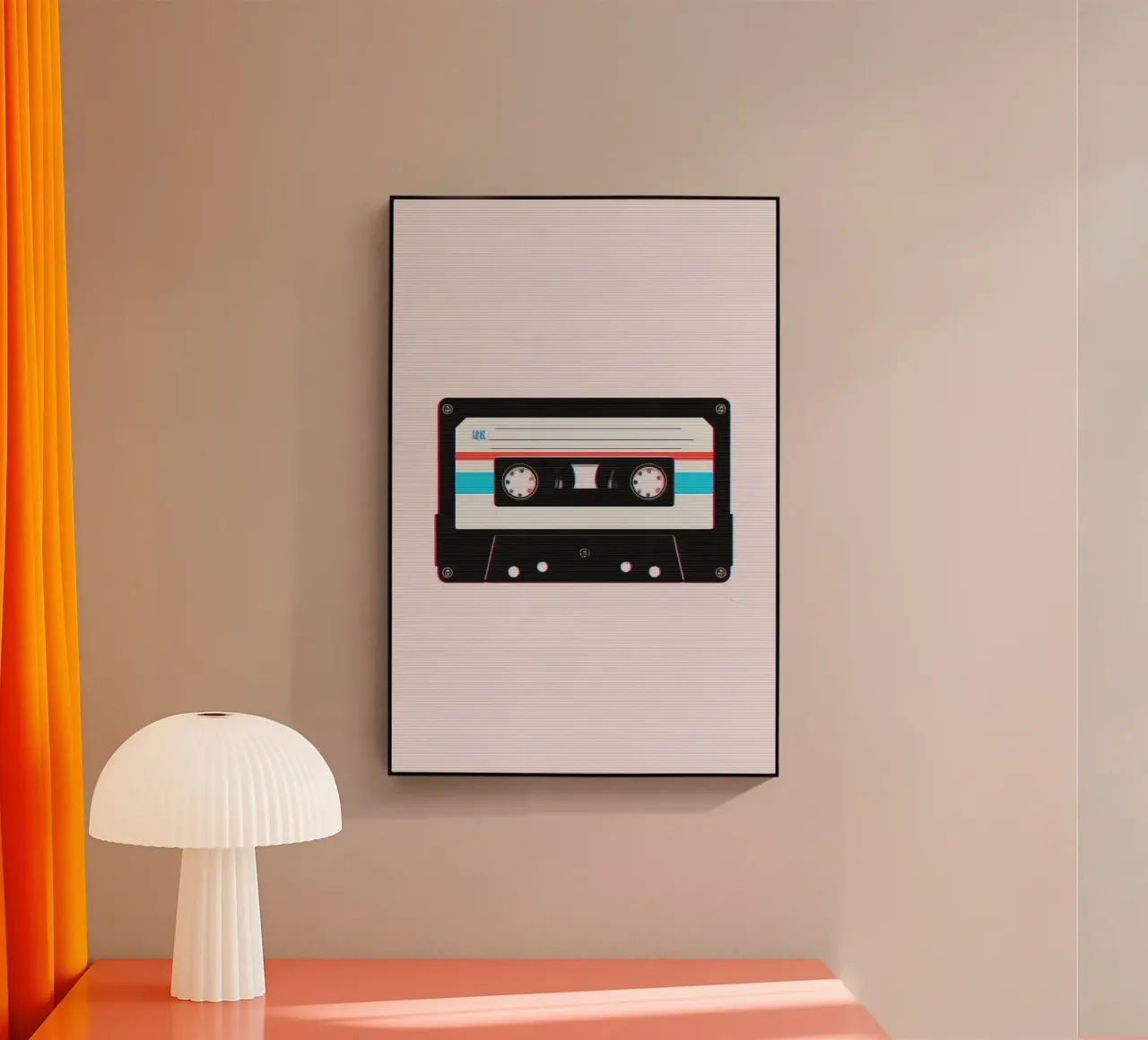 Nastro a cassetta con effetto glitch su sfondo a righe plexiglass da DesignDoodle