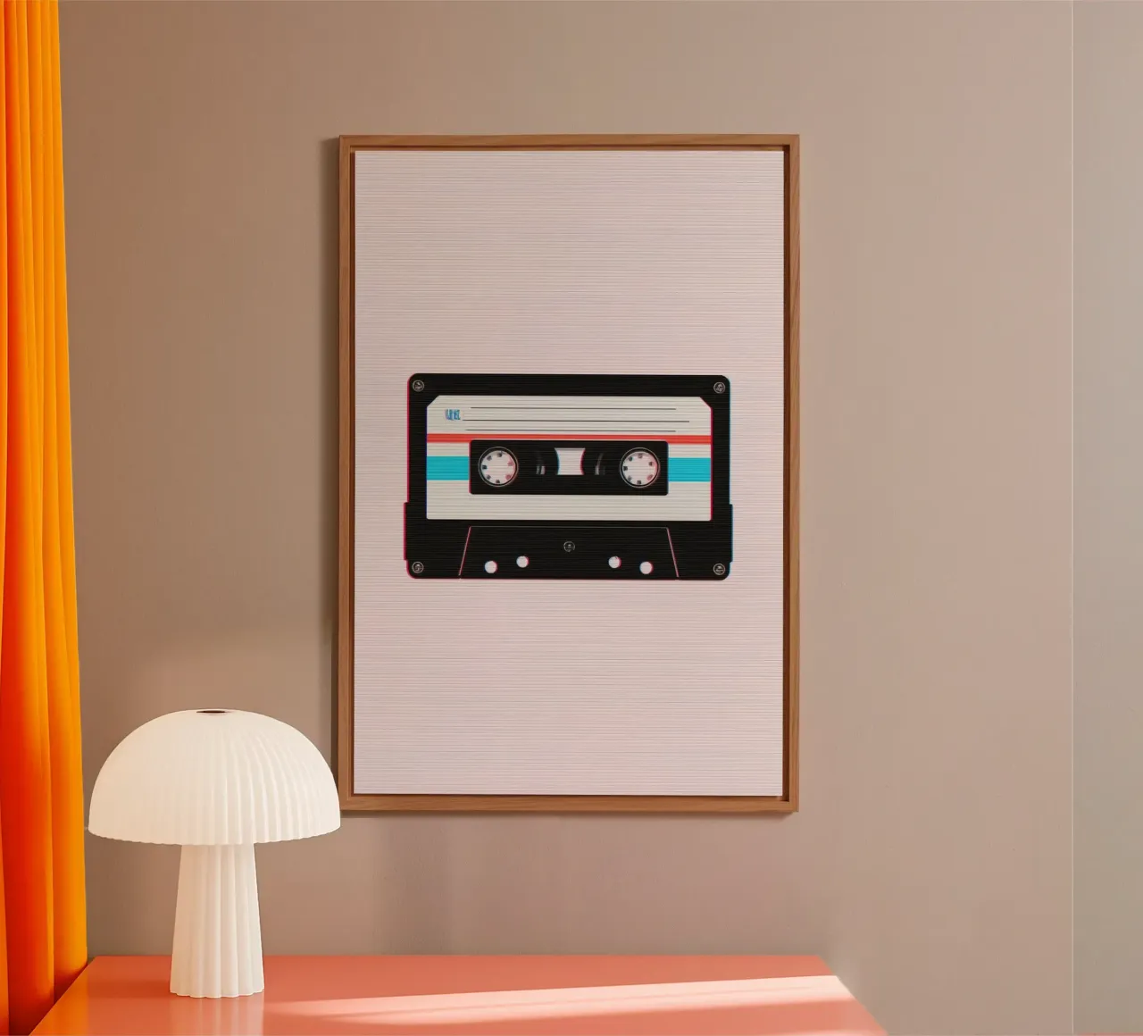 Nastro a cassetta con effetto glitch su sfondo a righe alluminio dibond da DesignDoodle